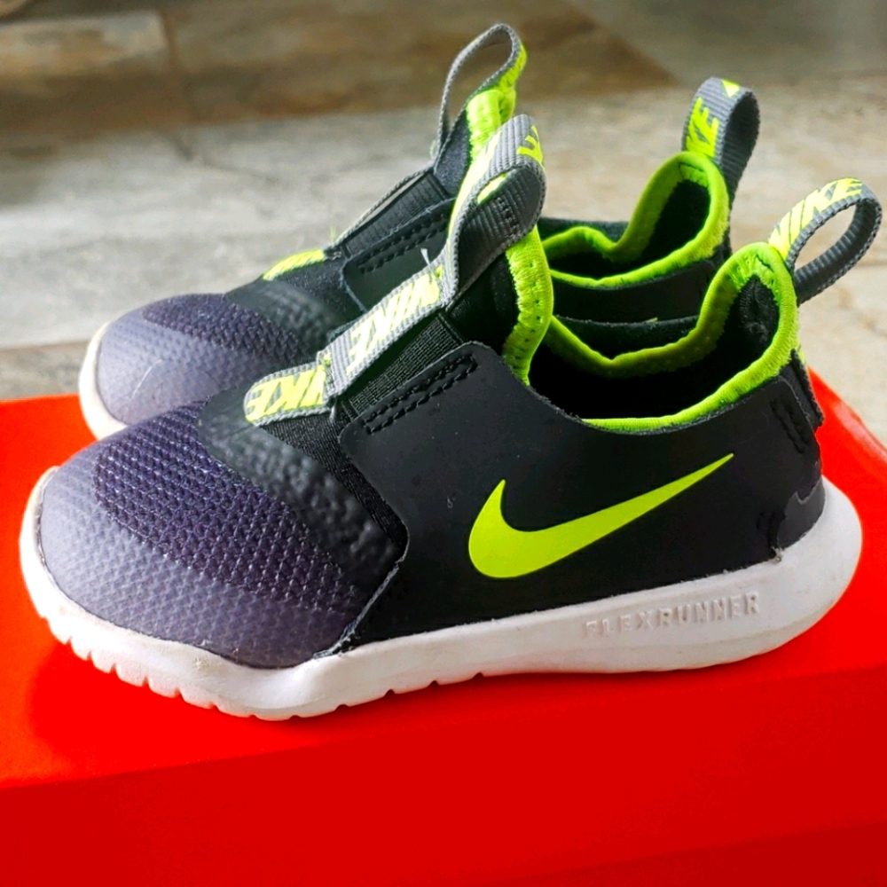 Nike Flex Runner